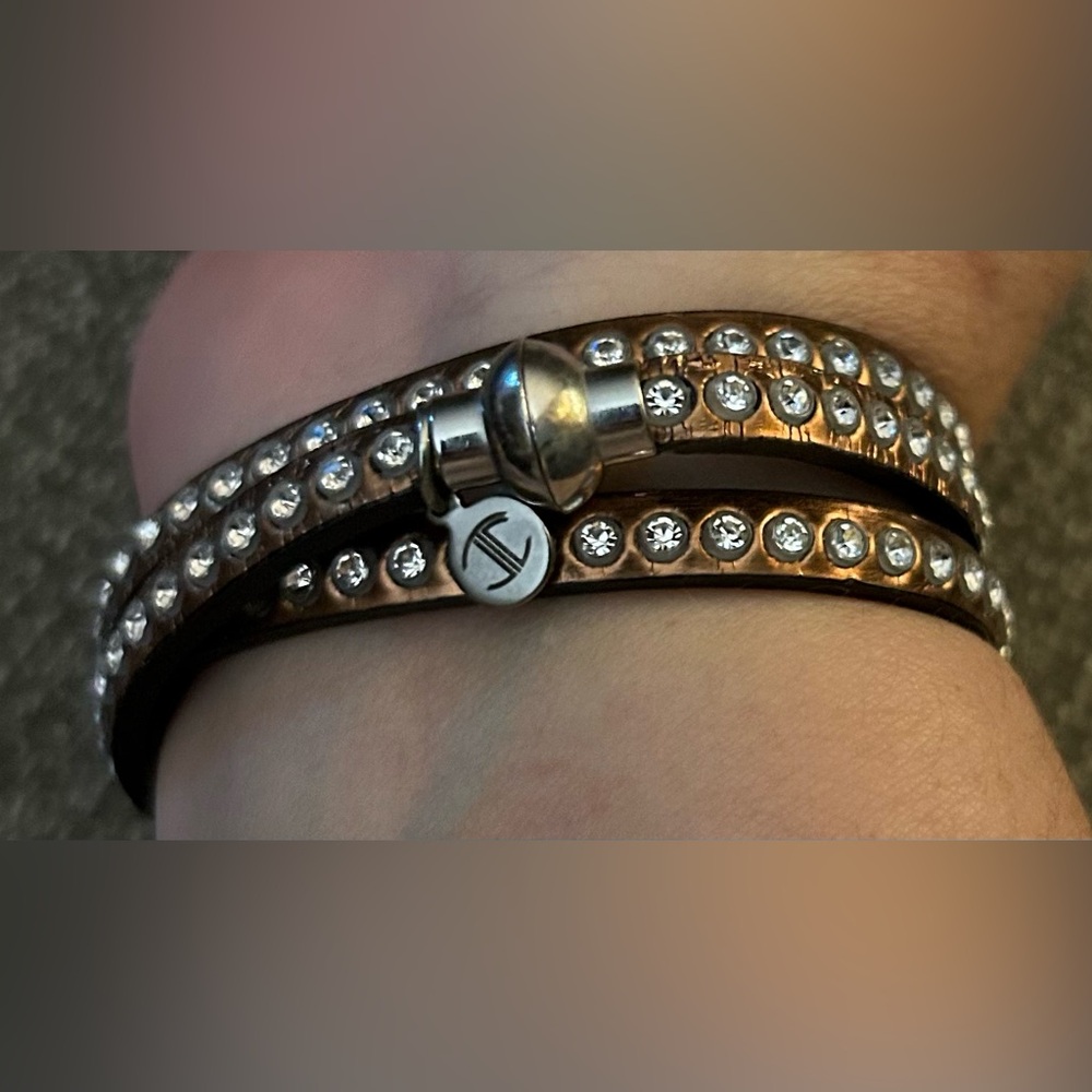 CASINI Layered Leather Wrap Bracelet